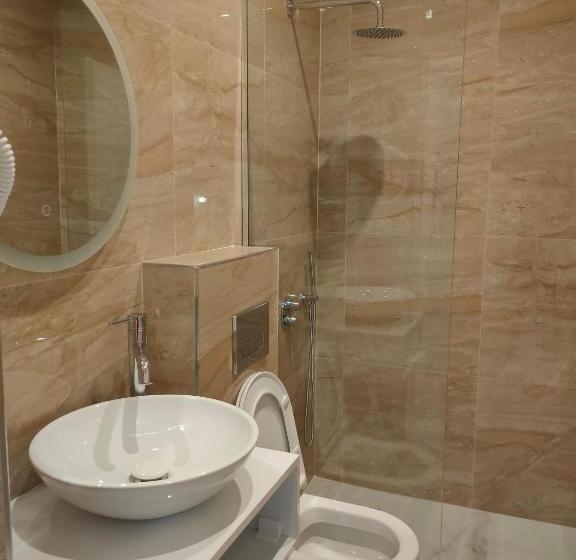 اتاق لوکس با چشم‌انداز دریا, Vila Bello