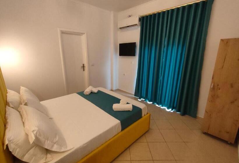 اتاق لوکس با چشم‌انداز دریا, Vila Bello