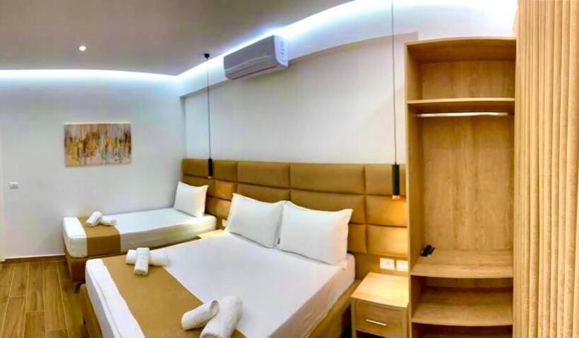 اتاق لوکس سه تخته, Vila Bello