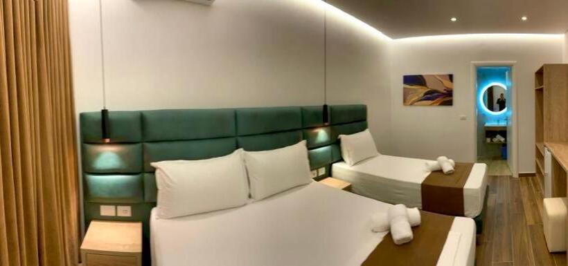 اتاق لوکس سه تخته, Vila Bello