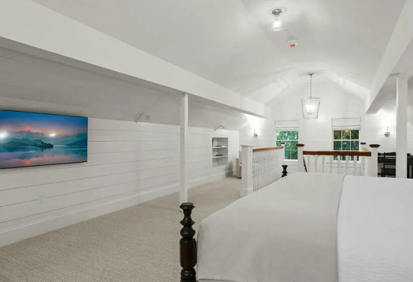 エクゼクティブスイート, The Davenport Inn