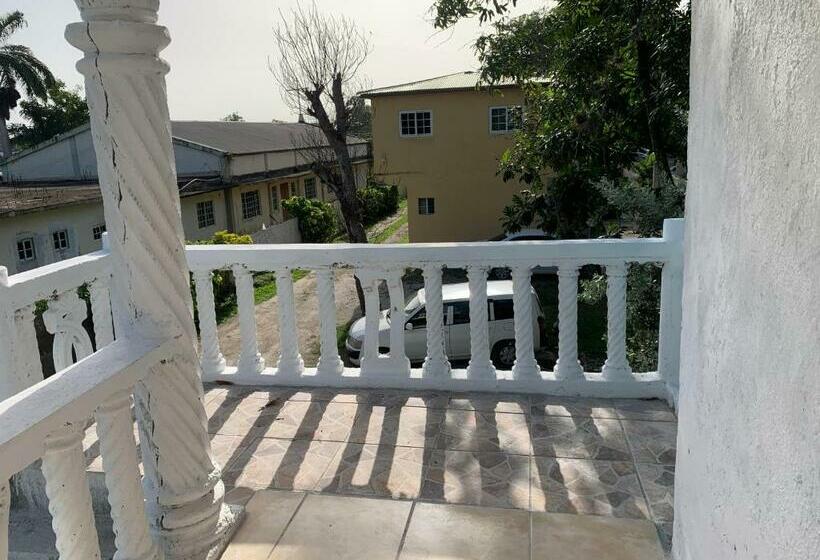 استودیو استاندارد با بالکن, Dunbars Villa   Rooms