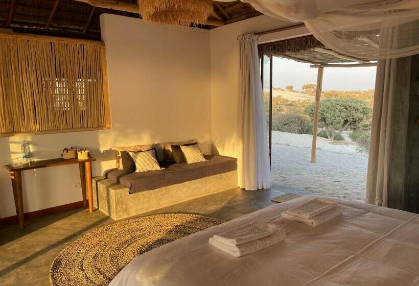 بانگلوی لوکس, La Dune Des Songes