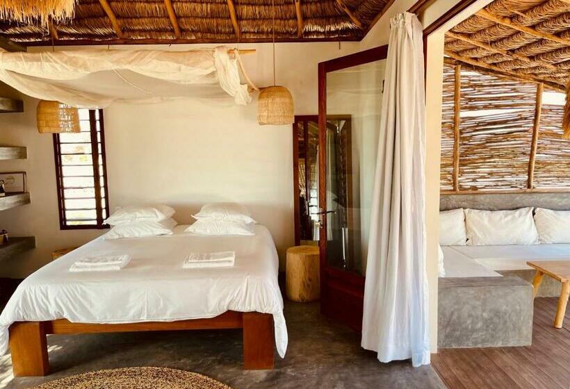 بانگلوی لوکس, La Dune Des Songes