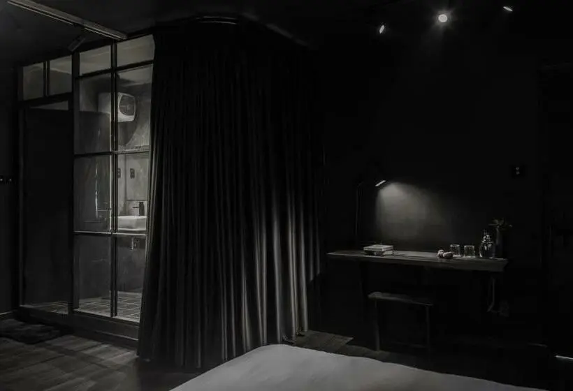 اتاق استاندارد با بالکن, Senso House