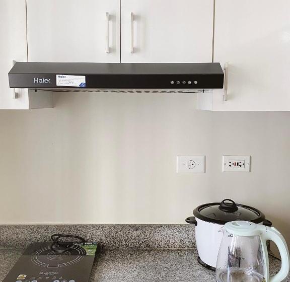 דירת חדר, Huge 1bedroom Condotel W Balcony Near Smart Araneta Coliseum