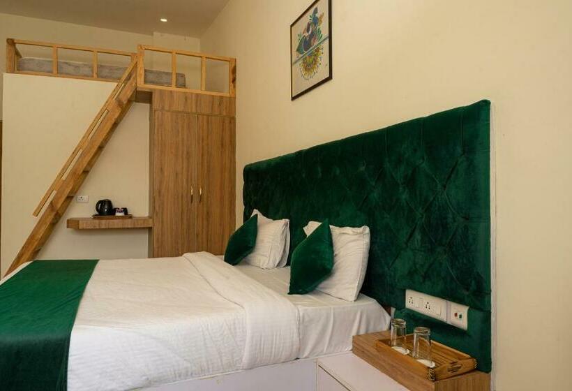 اتاق استاندارد, The Roar Resort