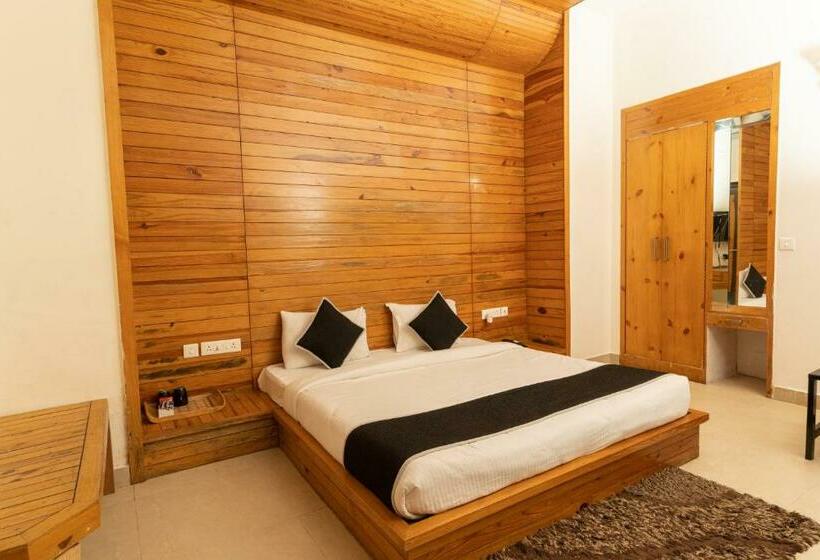 اتاق پرمیوم, The Roar Resort