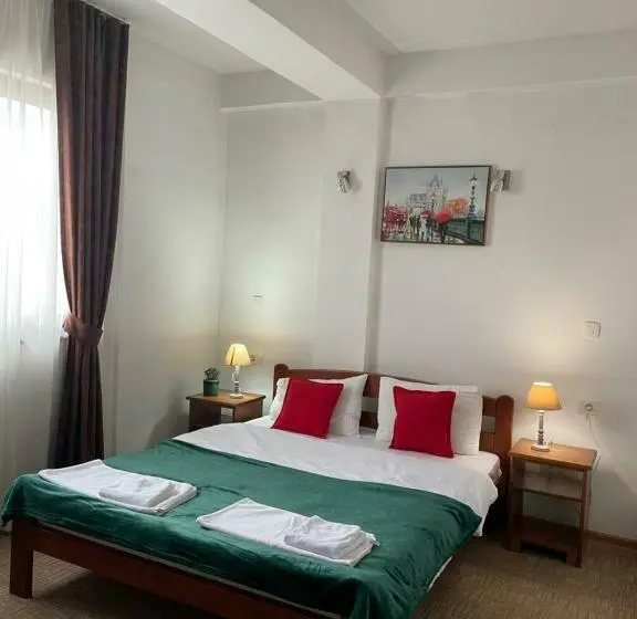 اتاق لوکس, Garni Hotel Niksic