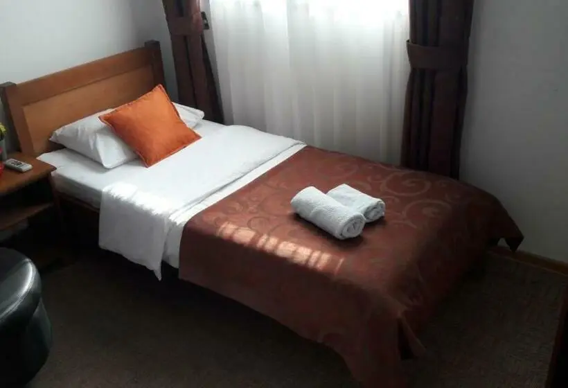 اتاق استاندارد یک نفره, Garni Hotel Niksic