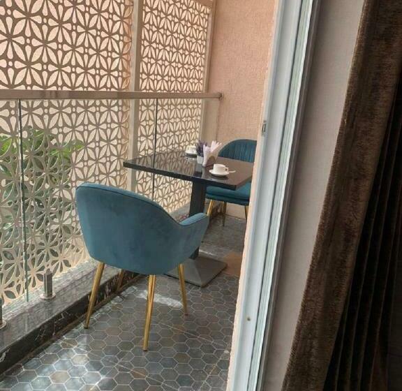 סוויטה אקזקיוטיב, Purple  Hotels & Resorts