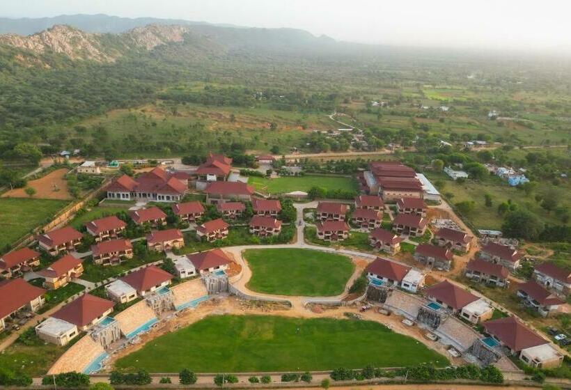 バルコニー付きスタンダードルーム, Ananta Spa & Resort Jaipur