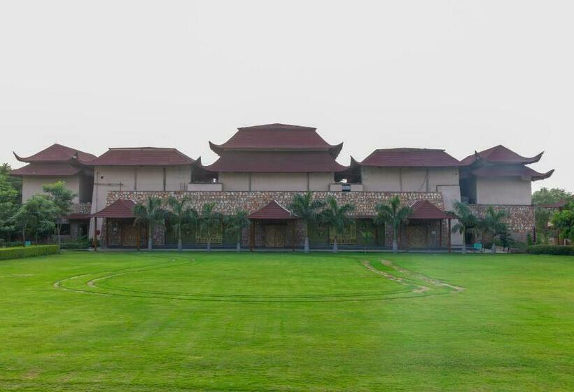 バルコニー付きスタンダードルーム, Ananta Spa & Resort Jaipur