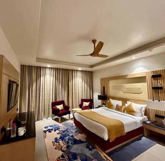 バルコニー付きデラックスルーム, Ananta Spa & Resort Jaipur