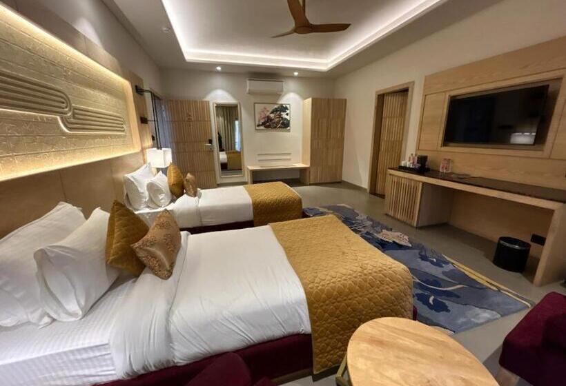 バルコニー付きスタンダードルーム, Ananta Spa & Resort Jaipur