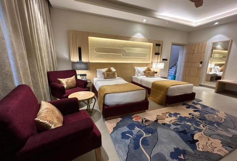 バルコニー付きスタンダードルーム, Ananta Spa & Resort Jaipur