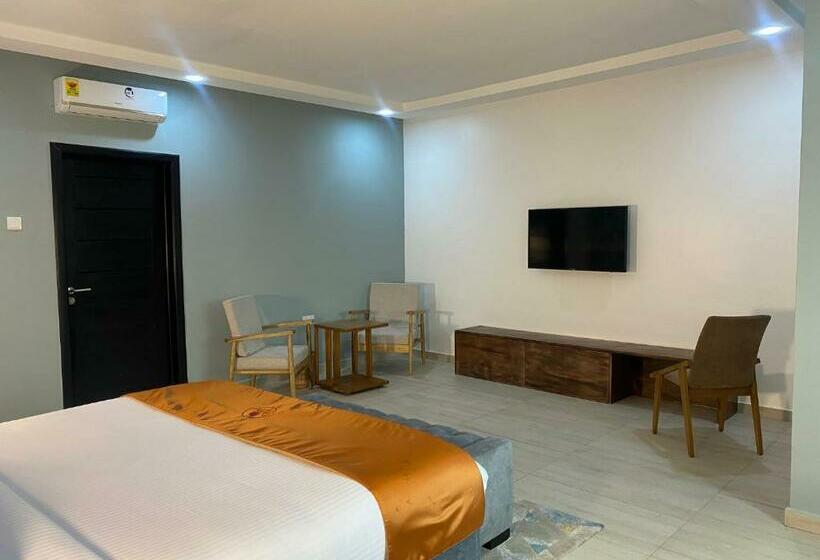 高级套房, Breezes Beach Resort