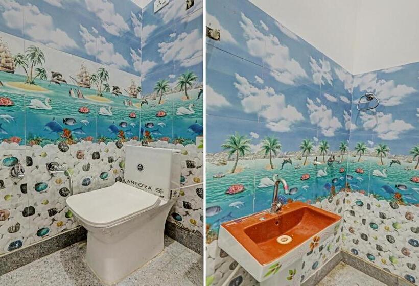 Трехместный Номер Классика, Oyo Flagship The Crown Plaza