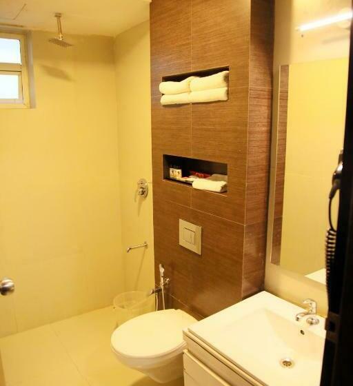 اتاق لوکس, Tiger Trails Thekkady