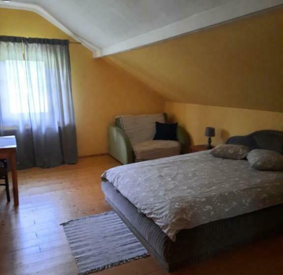 Standardzimmer Geteiltes Bad, Purgaiļi