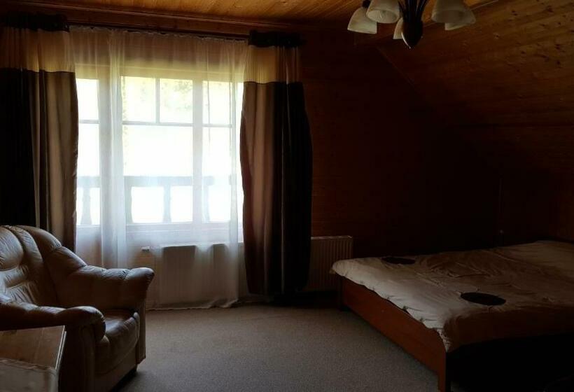 Standardzimmer 2 Doppelbetten, Purgaiļi