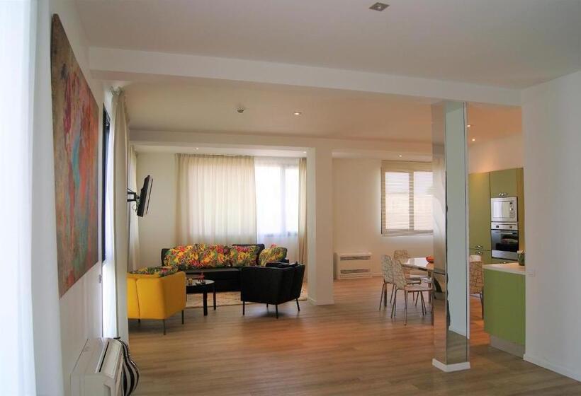 סוויטה יוקרתית, Appart  Hotel La Girafe Marseille Est   Porte D Aubagne