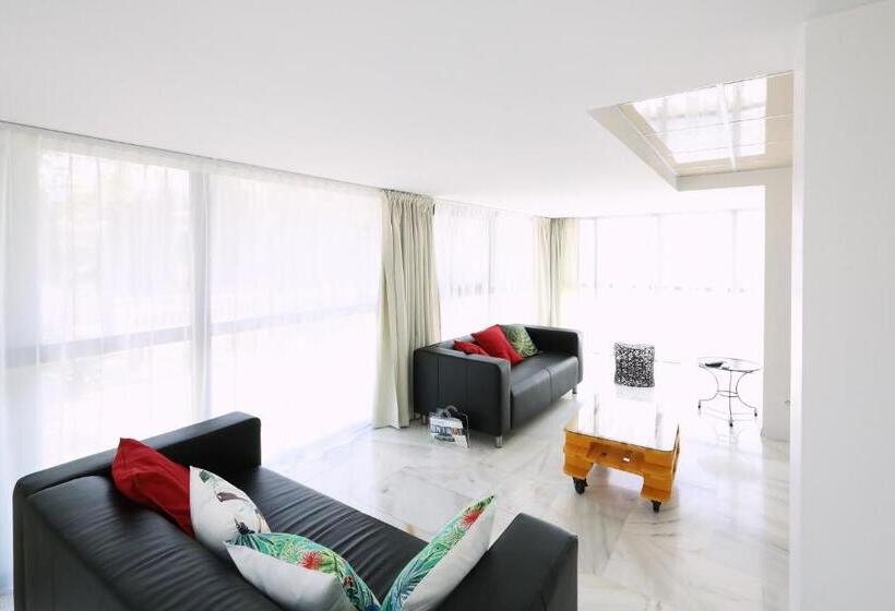 סוויטה אקזקיוטיב, Appart  Hotel La Girafe Marseille Est   Porte D Aubagne