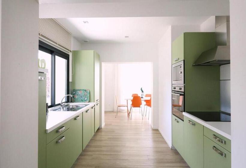 جناح إدارى, Appart  Hotel La Girafe Marseille Est   Porte D Aubagne