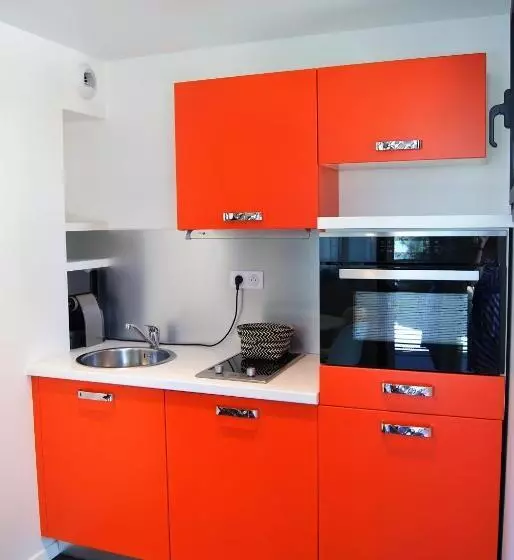 デラックスルーム, Appart  Hotel La Girafe Marseille Est   Porte D Aubagne