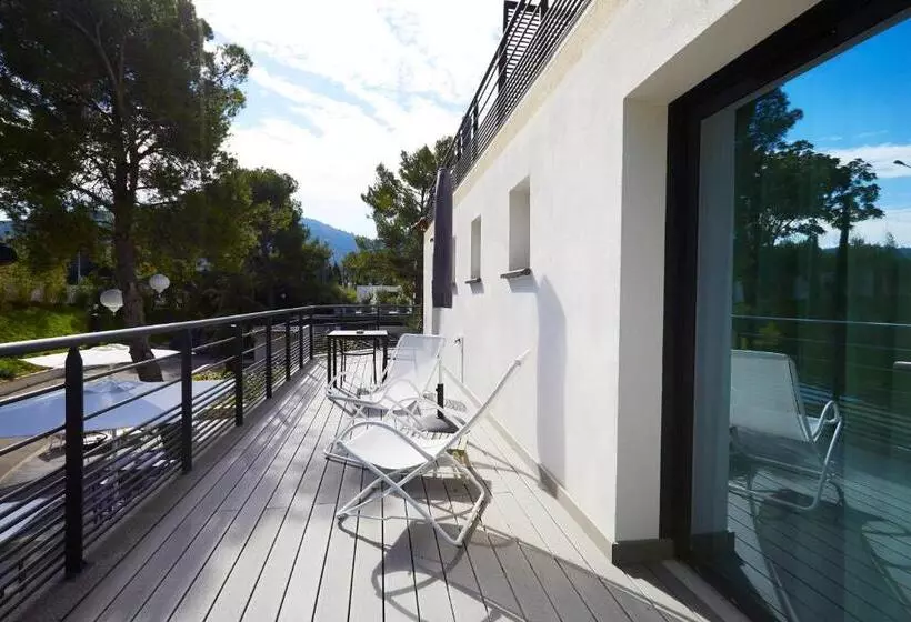 デラックスルーム, Appart  Hotel La Girafe Marseille Est   Porte D Aubagne