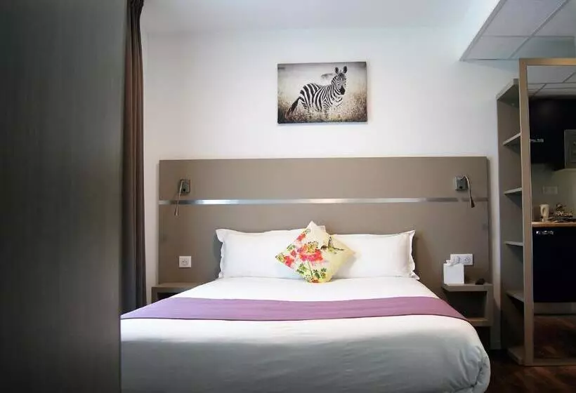 バルコニー付きスタンダードルーム, Appart  Hotel La Girafe Marseille Est   Porte D Aubagne