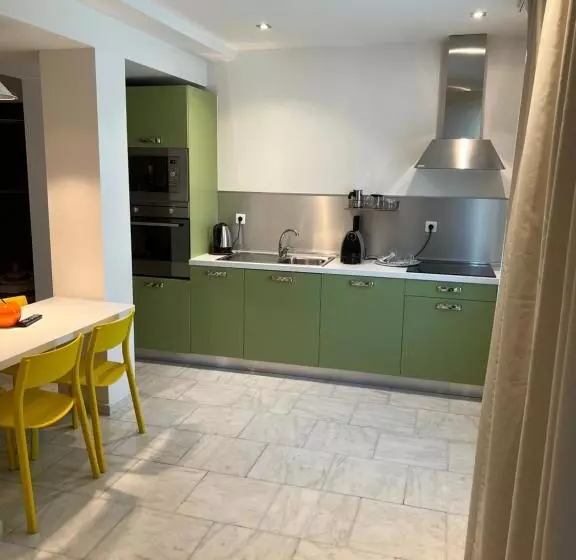 ジュニアスイート, Appart  Hotel La Girafe Marseille Est   Porte D Aubagne