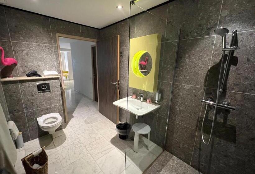 Полулюкс, Appart  Hotel La Girafe Marseille Est   Porte D Aubagne