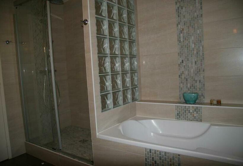 سوییت لوکس, Les Suites Champenoises