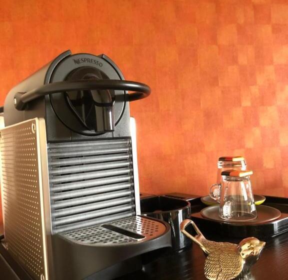 سوییت لوکس, Les Suites Champenoises