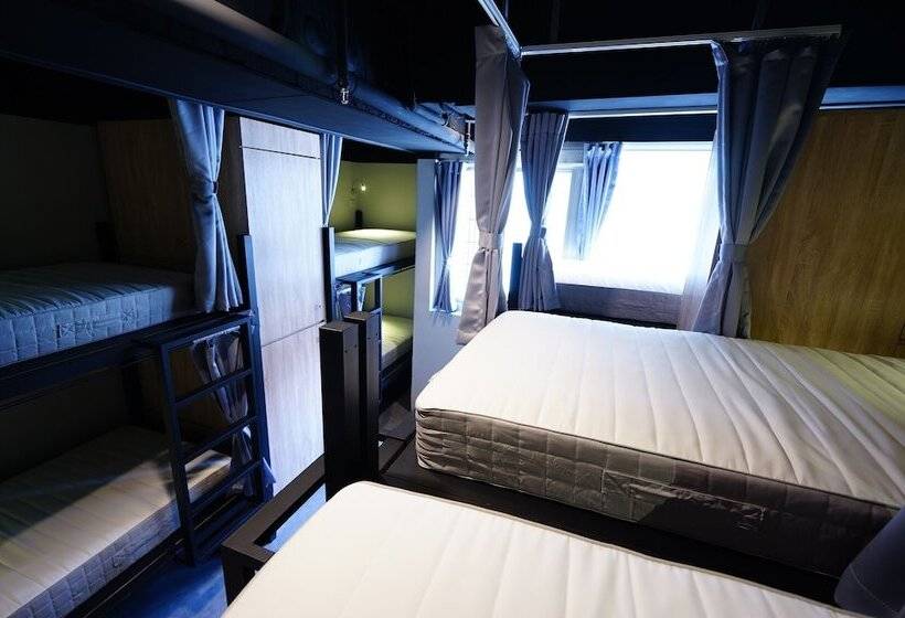 تختخواب در اتاق مشترک, Cavemen Hostel Taipei Station Youth Branch