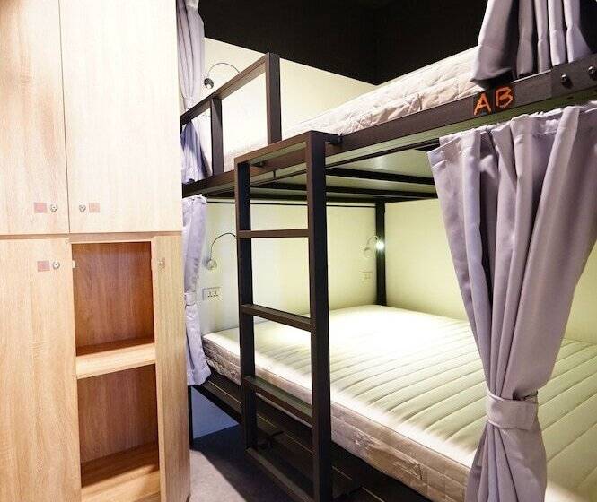 تختخواب در اتاق مشترک, Cavemen Hostel Taipei Station Youth Branch