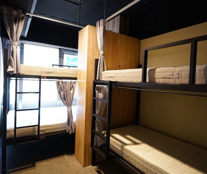 تختخواب در اتاق مشترک, Cavemen Hostel Taipei Station Youth Branch