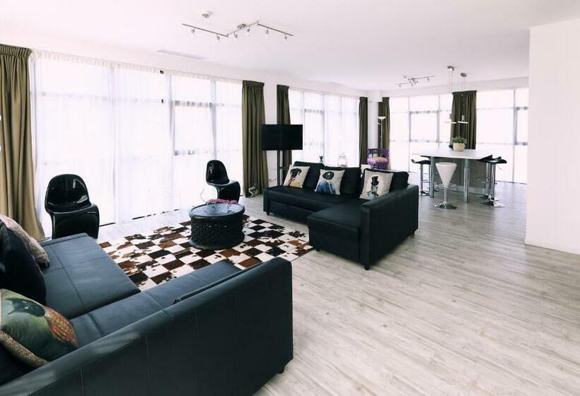Люкс, Appart  Hotel La Girafe Marseille Est   Porte D Aubagne