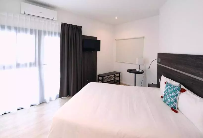 エクゼクティブスイート, Appart  Hotel La Girafe Marseille Est   Porte D Aubagne