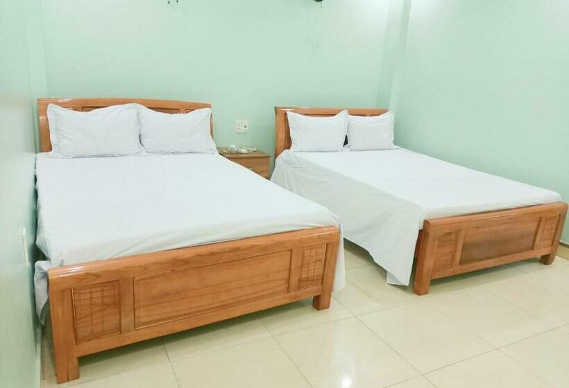 اتاق استاندارد چهار تخته, Bao Long Guest House