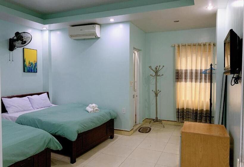 اتاق استاندارد چهار تخته, Bao Long Guest House