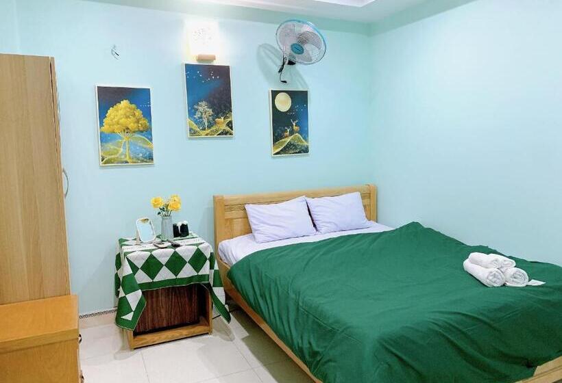 اتاق لوکس با تخت بزرگ, Bao Long Guest House
