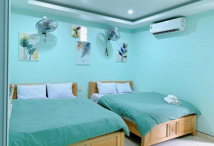 اتاق استاندارد چهار تخته, Bao Long Guest House