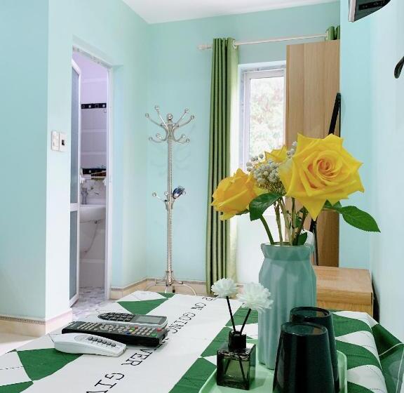 اتاق استاندارد چهار تخته, Bao Long Guest House