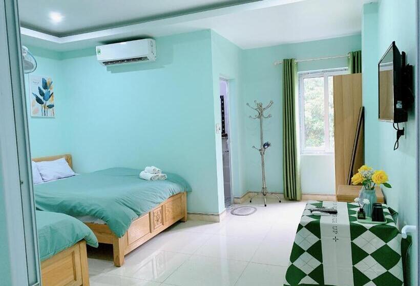 اتاق استاندارد چهار تخته, Bao Long Guest House