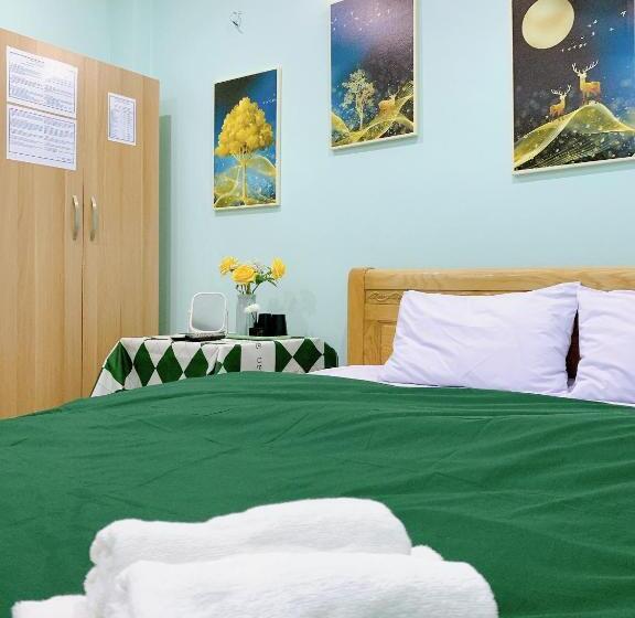 اتاق لوکس با تخت بزرگ, Bao Long Guest House