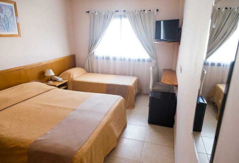 غرفة قياسية ثلاثية, Bella Costa