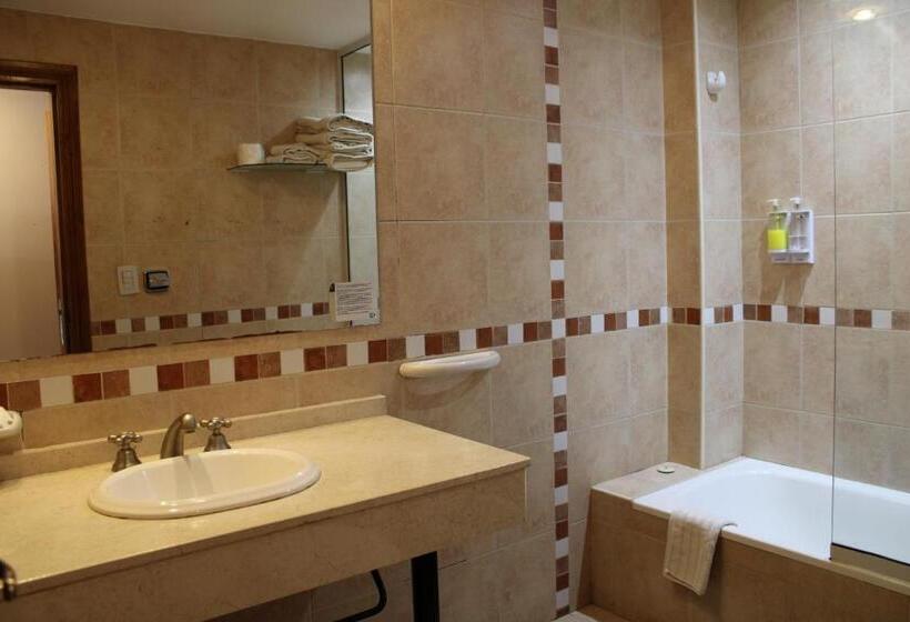 غرفة قياسية رباعية, Bella Costa