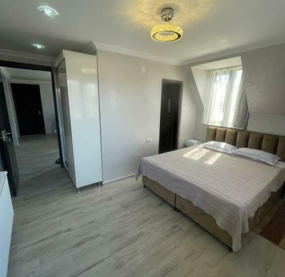 آپارتمان 2 خوابه, Chaika